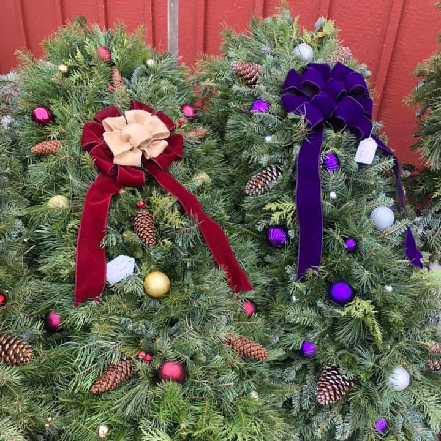 Holiday, Christmas Tree, Grave Blankets & More Lansing, MI Lansing Gardens
